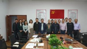 重溫崢嶸歲月，不忘初心使命——房總集團(tuán)舉辦老黨員座談會(huì)